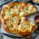 Überbackene Brezeln mit Schmand, Schinken und Käse 2 Überbackene Brezeln mit Schmand, Schinken und Käse