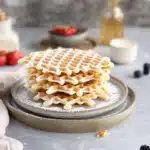 Fluffige, kalorienarme Skyr-Waffeln ohne Zucker 2 Fluffige, kalorienarme Skyr-Waffeln ohne Zucker