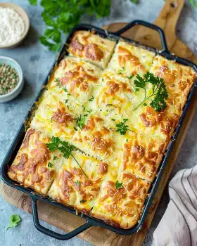 Blätterteig gefüllt mit Schinken und Käse – Köstlicher Snack für jede Gelegenheit