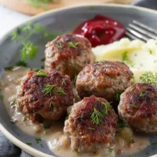 Köttbullar – Rezept für Hackbällchen wie bei IKEA