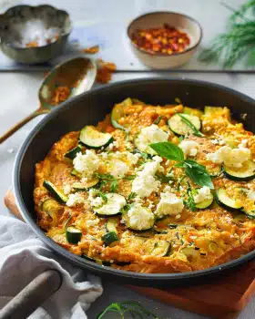 Zucchini-Reis-Pfanne mit Feta
