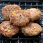 Frikadellen in der Heißluftfritteuse 2 Frikadellen in der Heißluftfritteuse