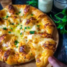 Pizzablume mit Ofenkäse (Schnelles Rezept)